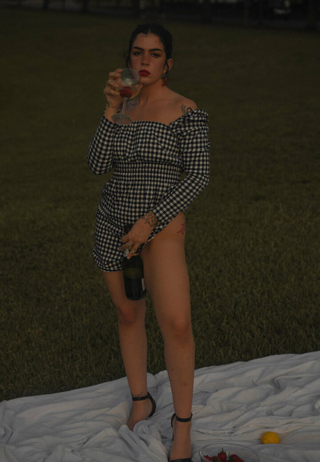 likethebugortheletter pornstar exclusive picture