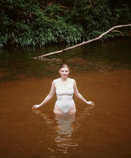 Triz pornstar top image