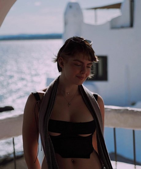 Triz model sex photo