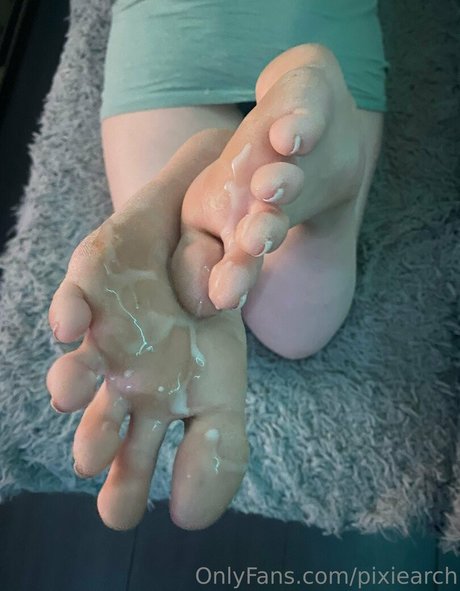 pixiearch adult actress photo