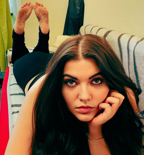 pixiearch actress photos