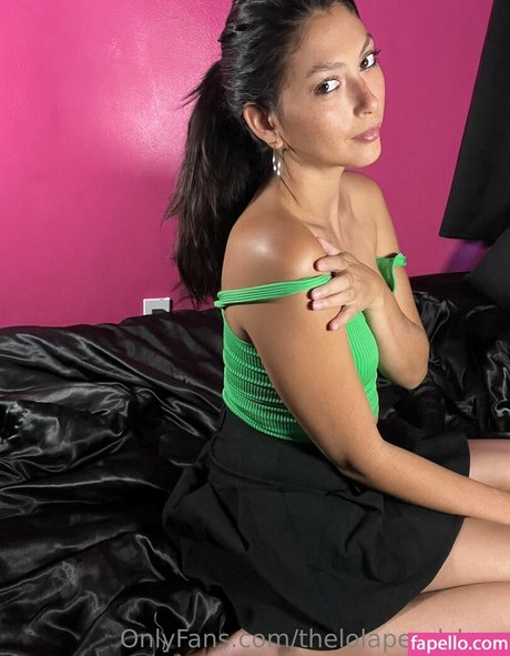 thelolapearlshow model erotic photos