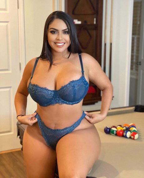 sm00ches pornstar pretty img