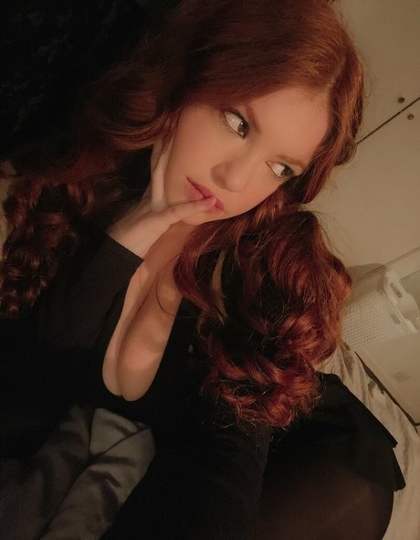 Ashleigh Coffin sexy actress images