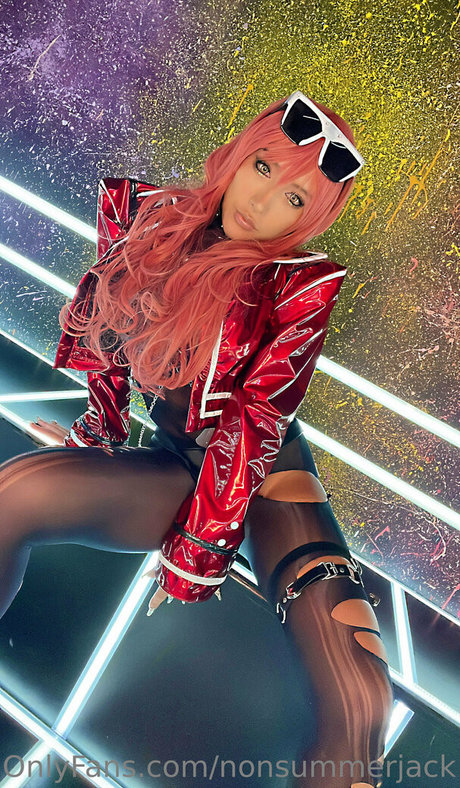 Nonsummerjack model erotic image