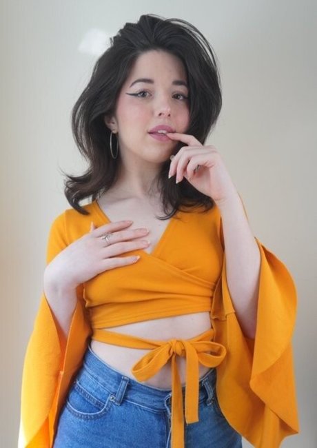 Slight Sounds ASMR pornstar high quality picture