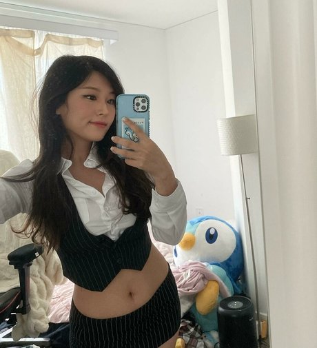 skinny asian onlyfans xxx pics