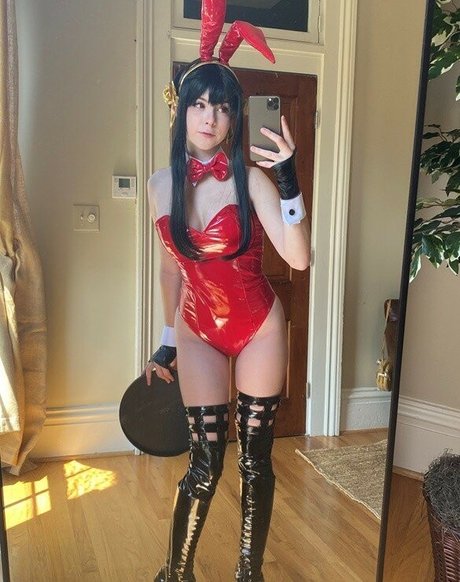 Melondoki star naked image