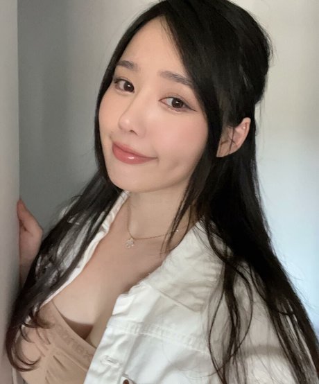 Ploo pornographic actress image