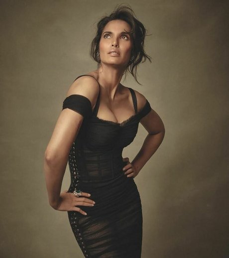 Padma Lakshmi nudes star pictures