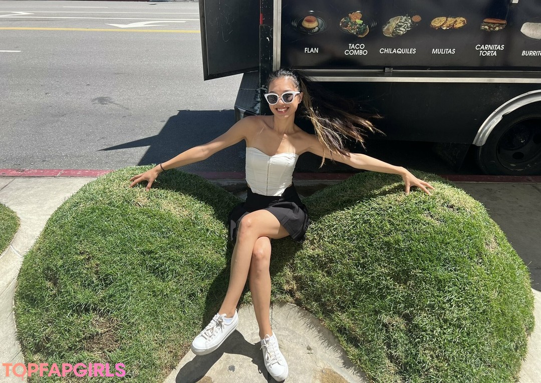 Nemsko model adult pic