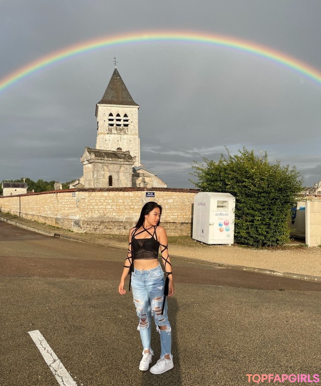 pale teen onlyfans sexy photo