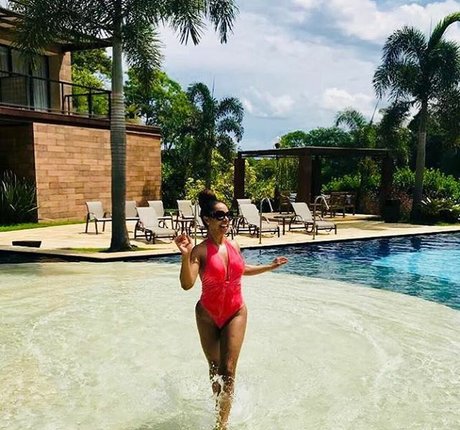 Valeria Valenssa hd model photo