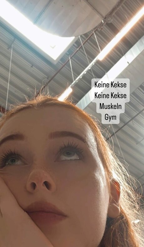 KDRkitten high quality model pics