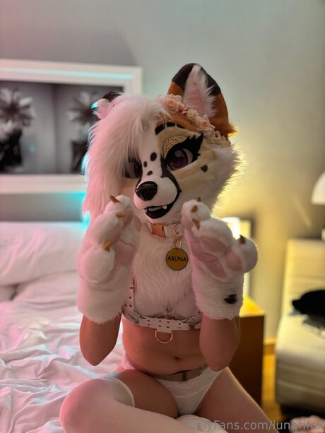 Lunarifox sexy actress galleries