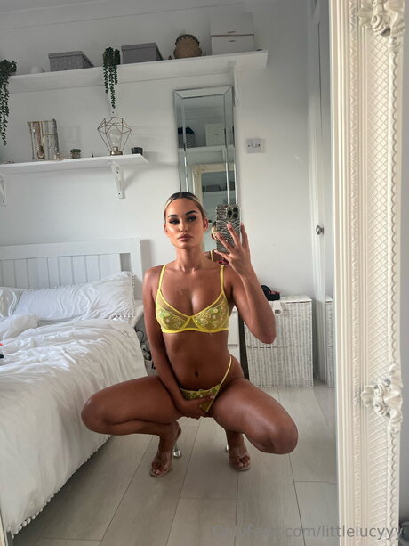 Littlelucyyy sexy actress pics