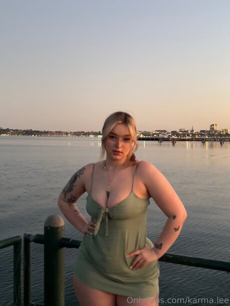 teen glasses onlyfans art xxx photo