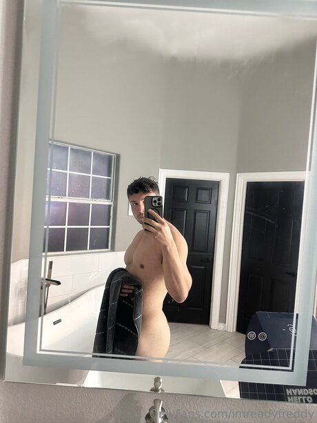 Imreadyfreddy porn model archive