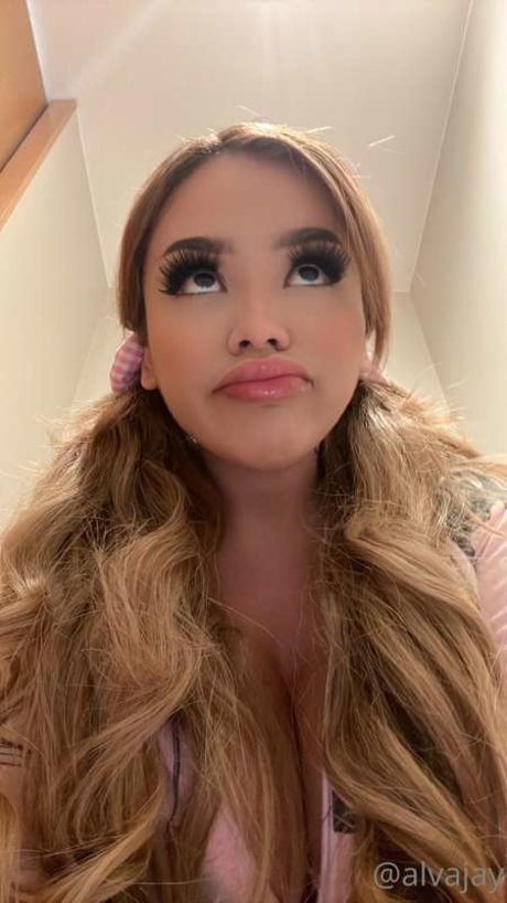 Alva Jay model pretty gallery