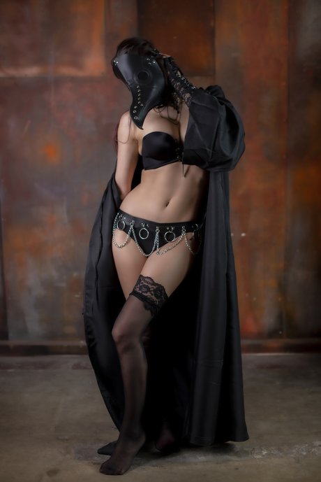 Kara Corvus pornstar erotic pics