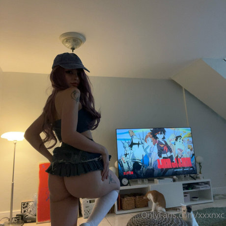 brunette petite onlyfans free naked photos