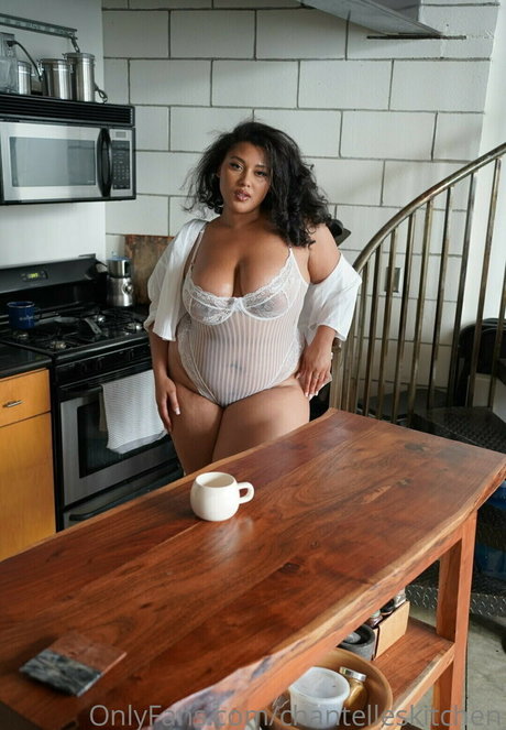 Chantelles Kitchen naked star gallery