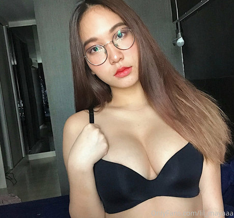 lil mayaa naked star gallery