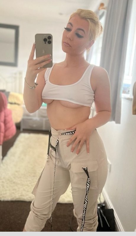 Megann22 pornstar hot pic