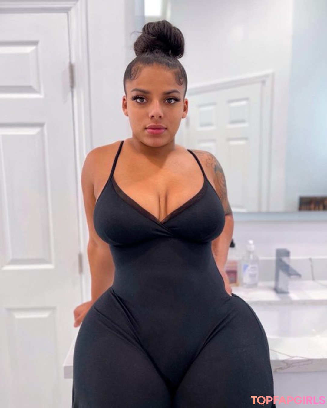 KKVSH free pornstar gallery