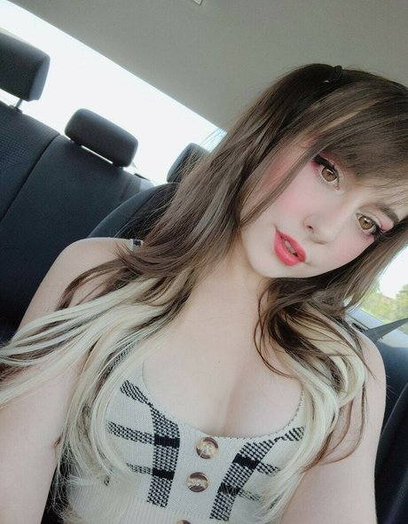 Karrigan Taylor pretty model galleries