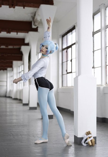 Anaelic hot actress image