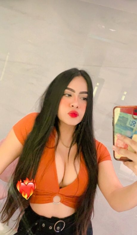Aylin Ramos model exclusive pictures