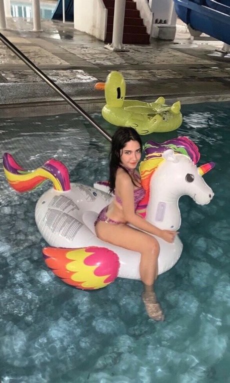 Aylin Ramos hot star pic