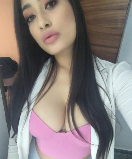 Cin Acosta model adult galleries
