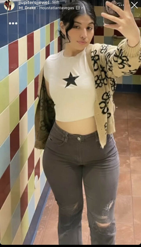 vindigoo nudes model photo