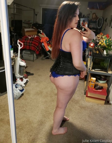 PixelxKitten erotic model pictures
