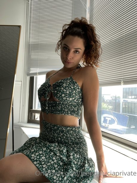 Leenda Lucia model sexy gallery