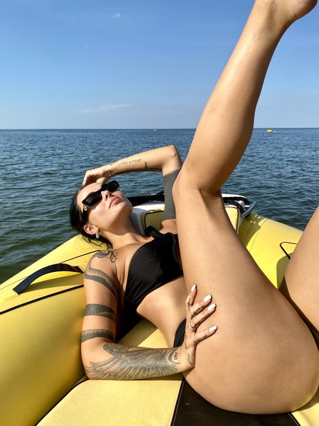 Zusje model exclusive galleries