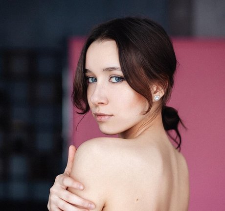 Christina Sage porn actress pics