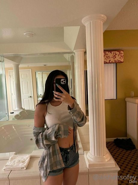 Aishah Sofey naked star pictures
