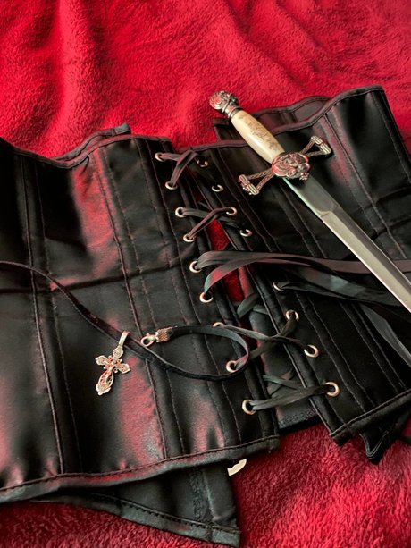 Allotropp pornstar erotic photo