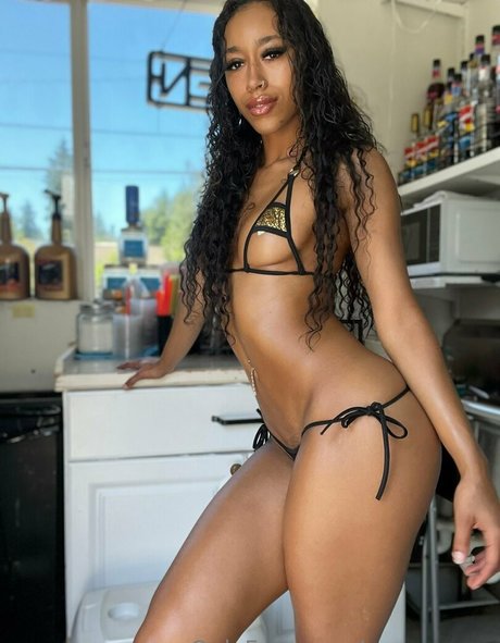 vip nude onlyfans xxx gallery