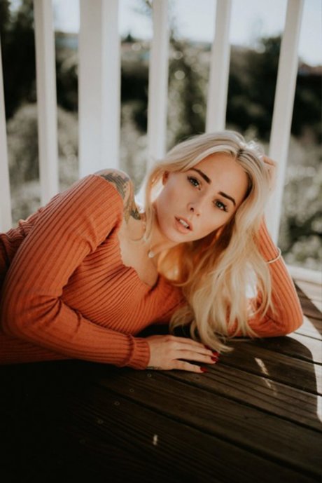 ebony smoking onlyfans adult pictures
