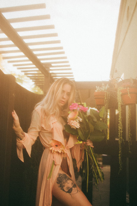 ebony fingering onlyfans pretty picture