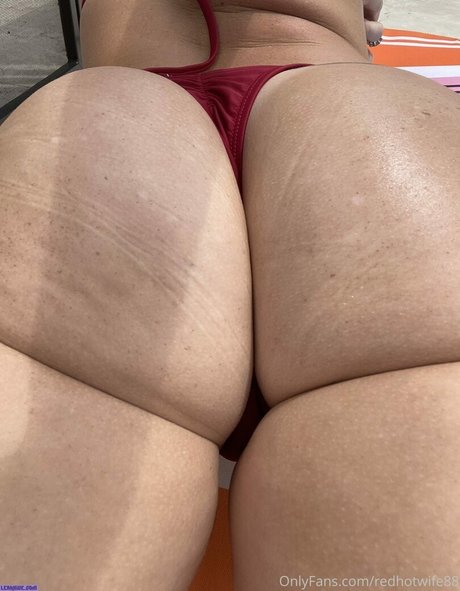 Redhotwife88 high quality model archive
