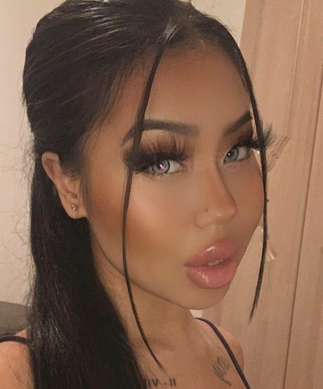 planesgirl model pretty photo