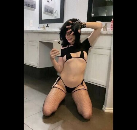 Its Not Dat Srs pretty actress photo