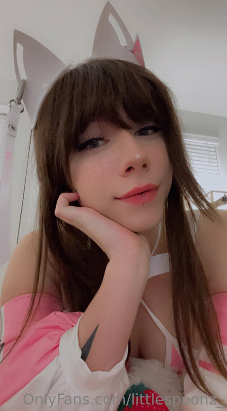 Little Spoonz sex actress gallery