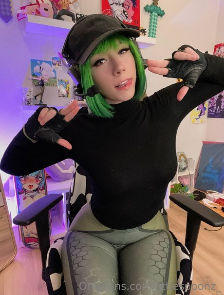 Little Spoonz model perfect pics