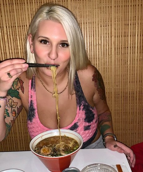 Autumn Moretti star nude photos